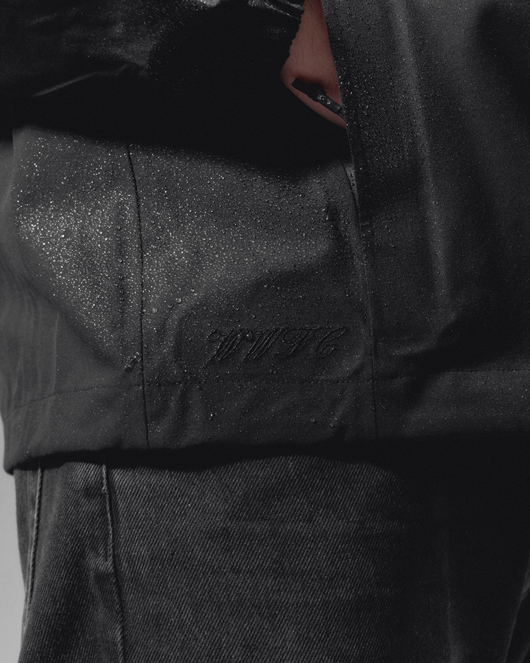 AOF Wolverhampton Wanderers Shell Jacket | Black Coat